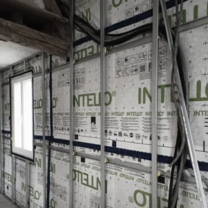 architecture intérieur rénovation durable pose de membrane sur isolant biosourcé biofib'trio